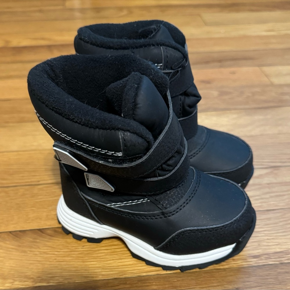 Wonder, nation toddler boots size 6 NWOB